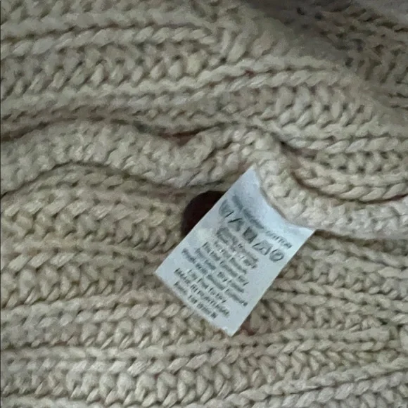 100% Organic Cotton Women's Cream Sweater - Picture 3 of 3